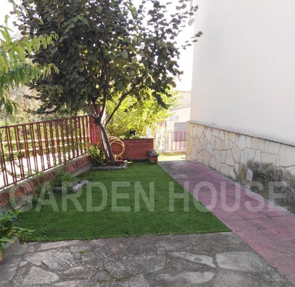 Espacio en el entrada del jardín